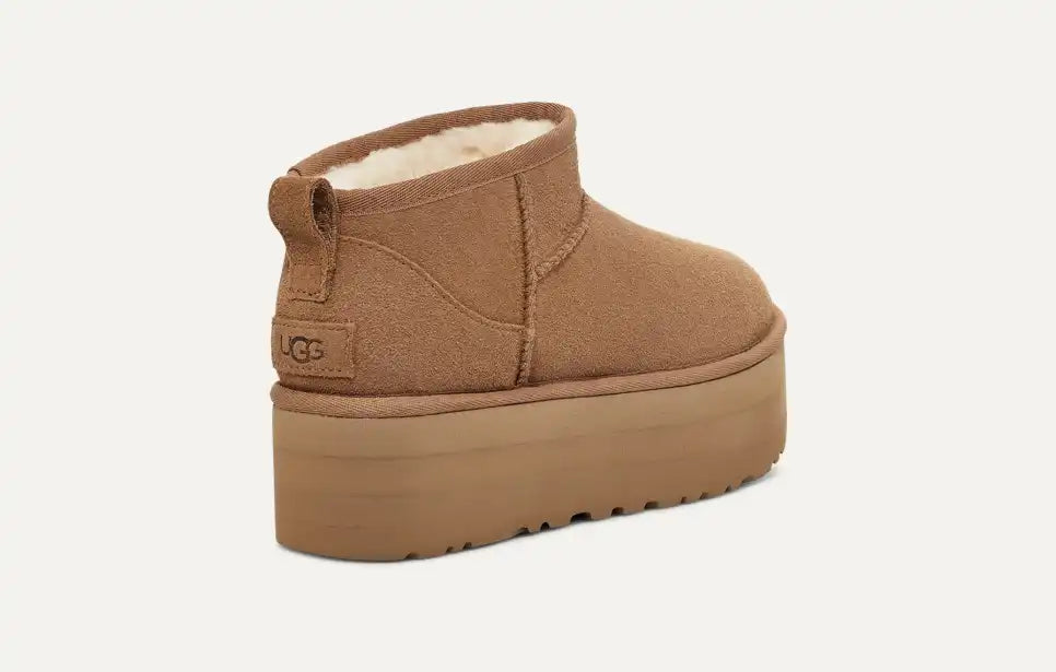 Ugg Classic Ultra Mini Plataforma para mujer en color castaño 1135092