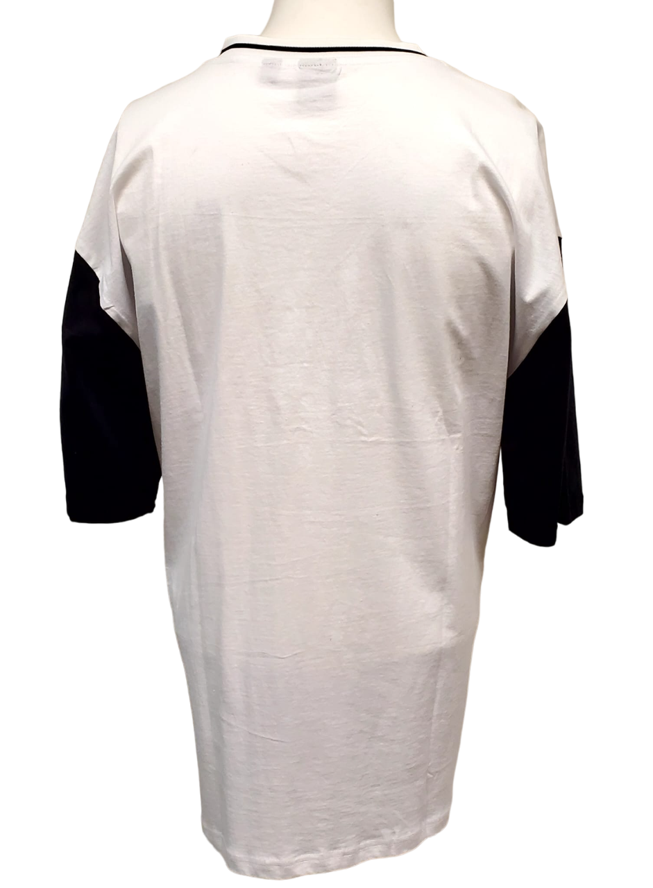 Camiseta con cuello en V para hombre WXYZ