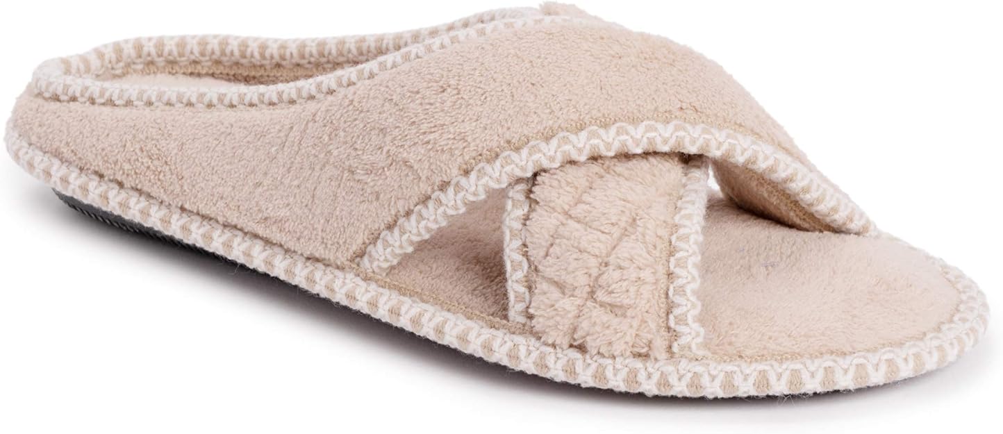 Pantuflas con banda cruzada de chenilla Ada para mujer de Muk Luks, color blanco margarita