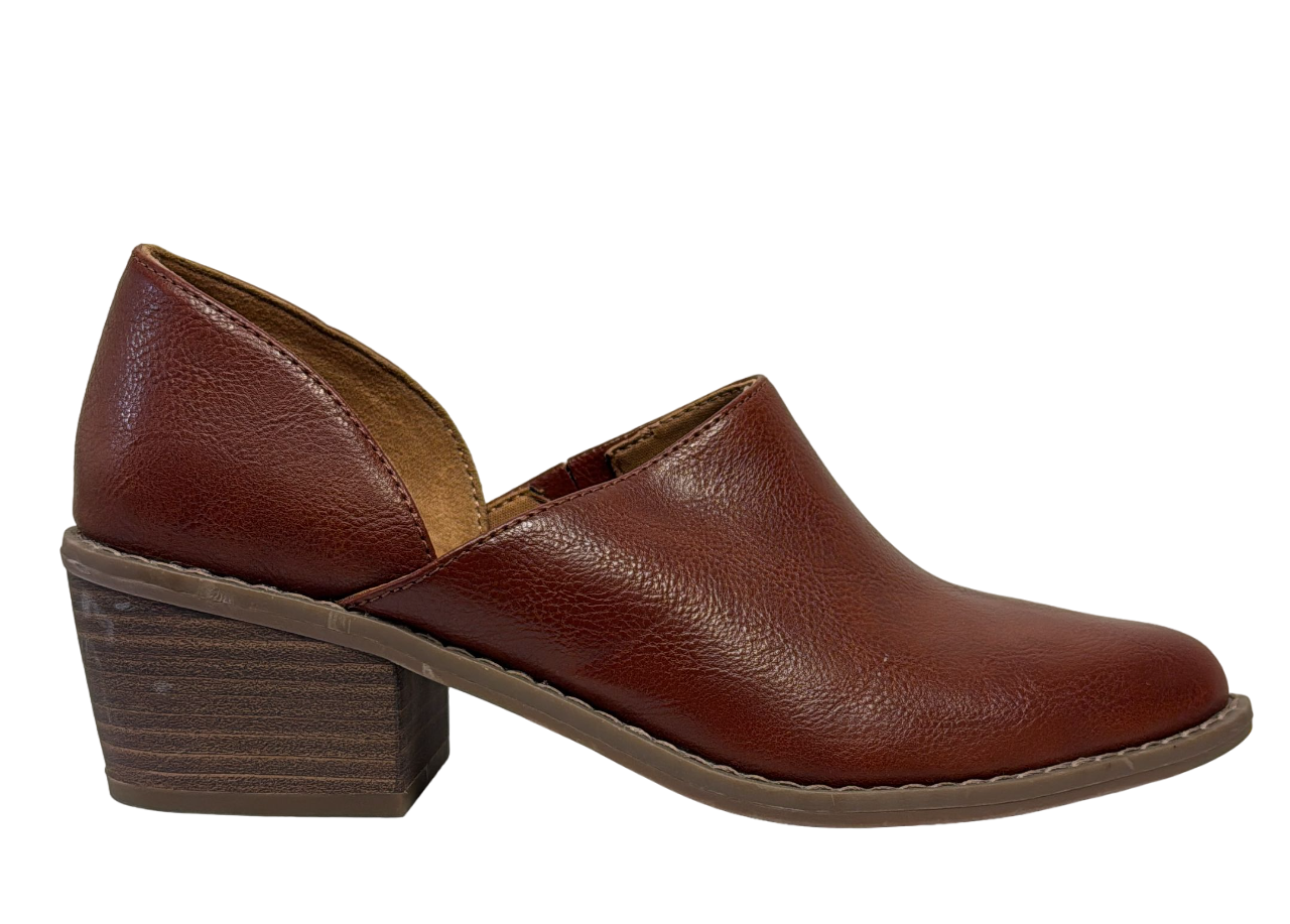 Universal Thread Slip-On Cognac Booties