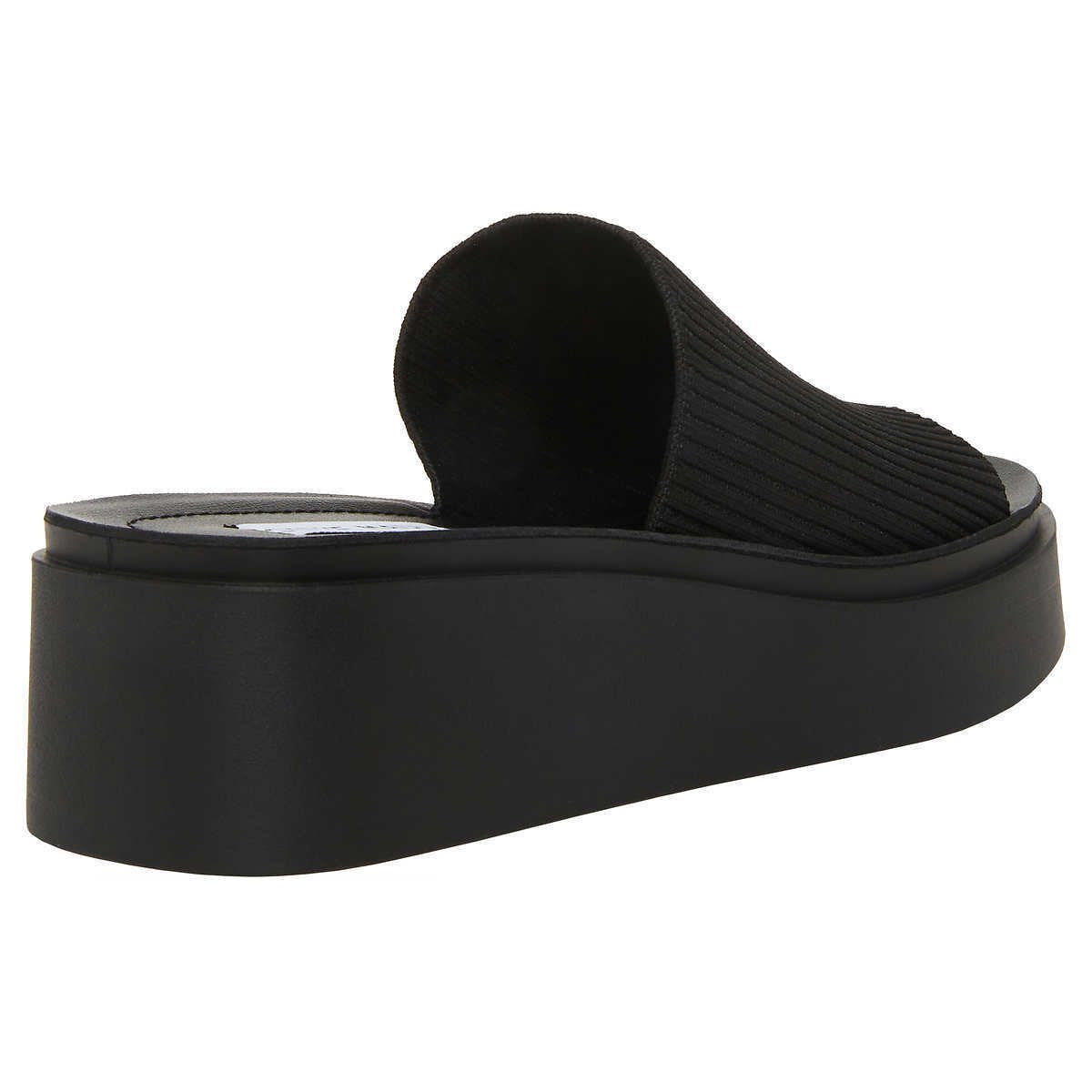 Sandalias de plataforma Jolee para mujer de Steve Madden en color negro