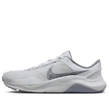 Nike Legend Essential 3 pour homme DM1120 005