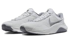 Nike Legend Essential 3 pour homme DM1120 005