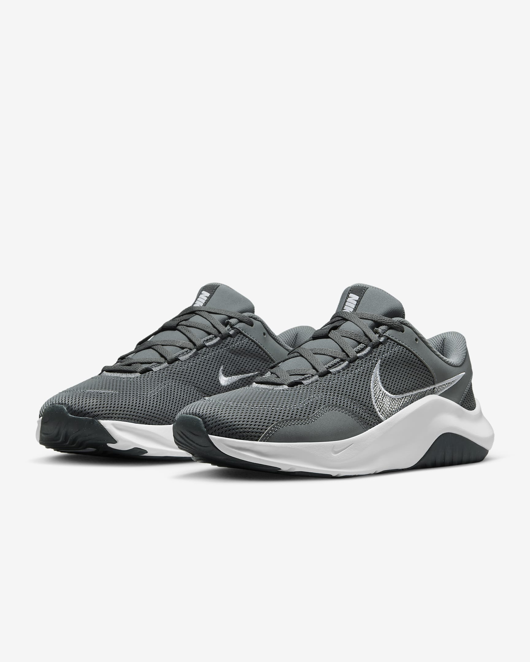 Nike Legend Essential 3 pour homme DM1120 002